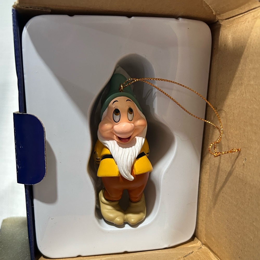 Disney’s Snow White President’s Edition Ornament Bashful